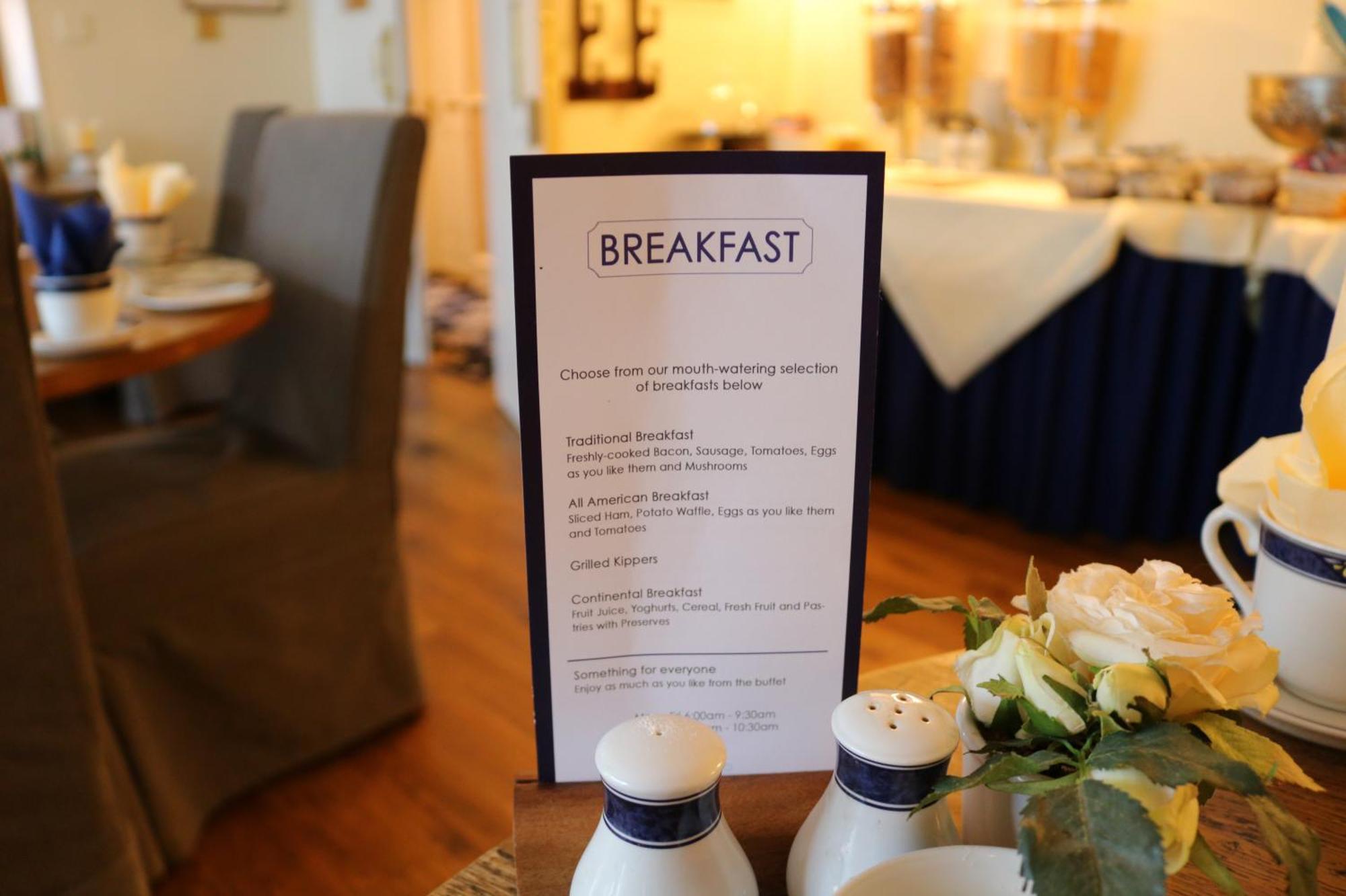 Abbington Hotel Stevenage Bagian luar foto