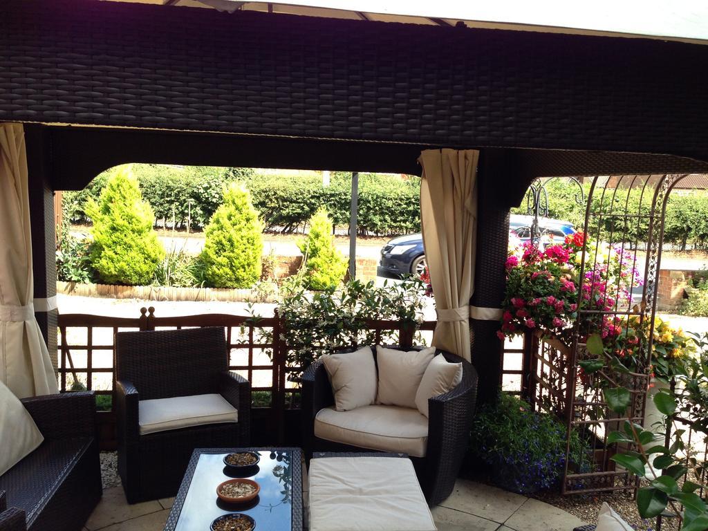 Abbington Hotel Stevenage Bagian luar foto