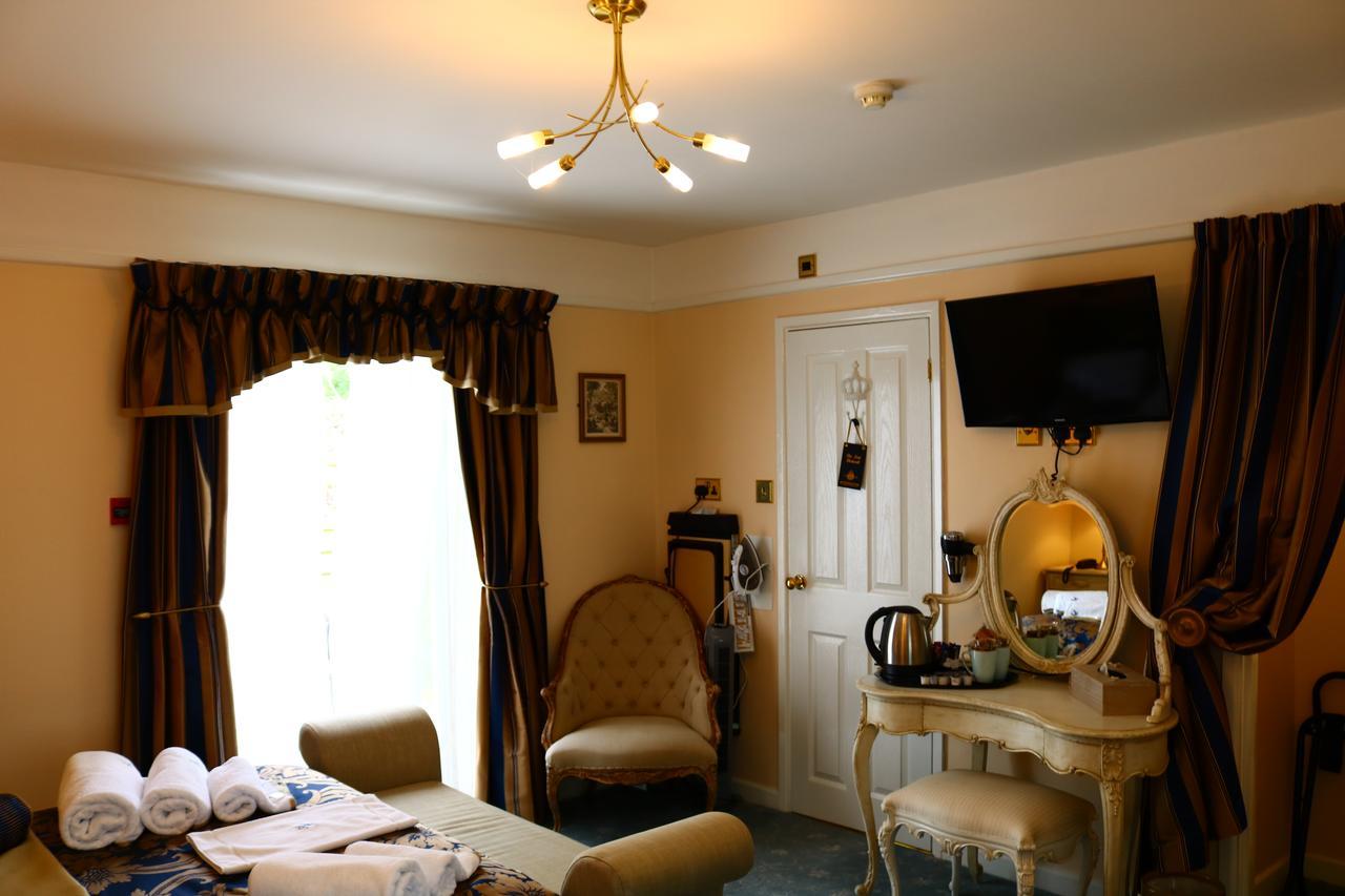 Abbington Hotel Stevenage Bagian luar foto