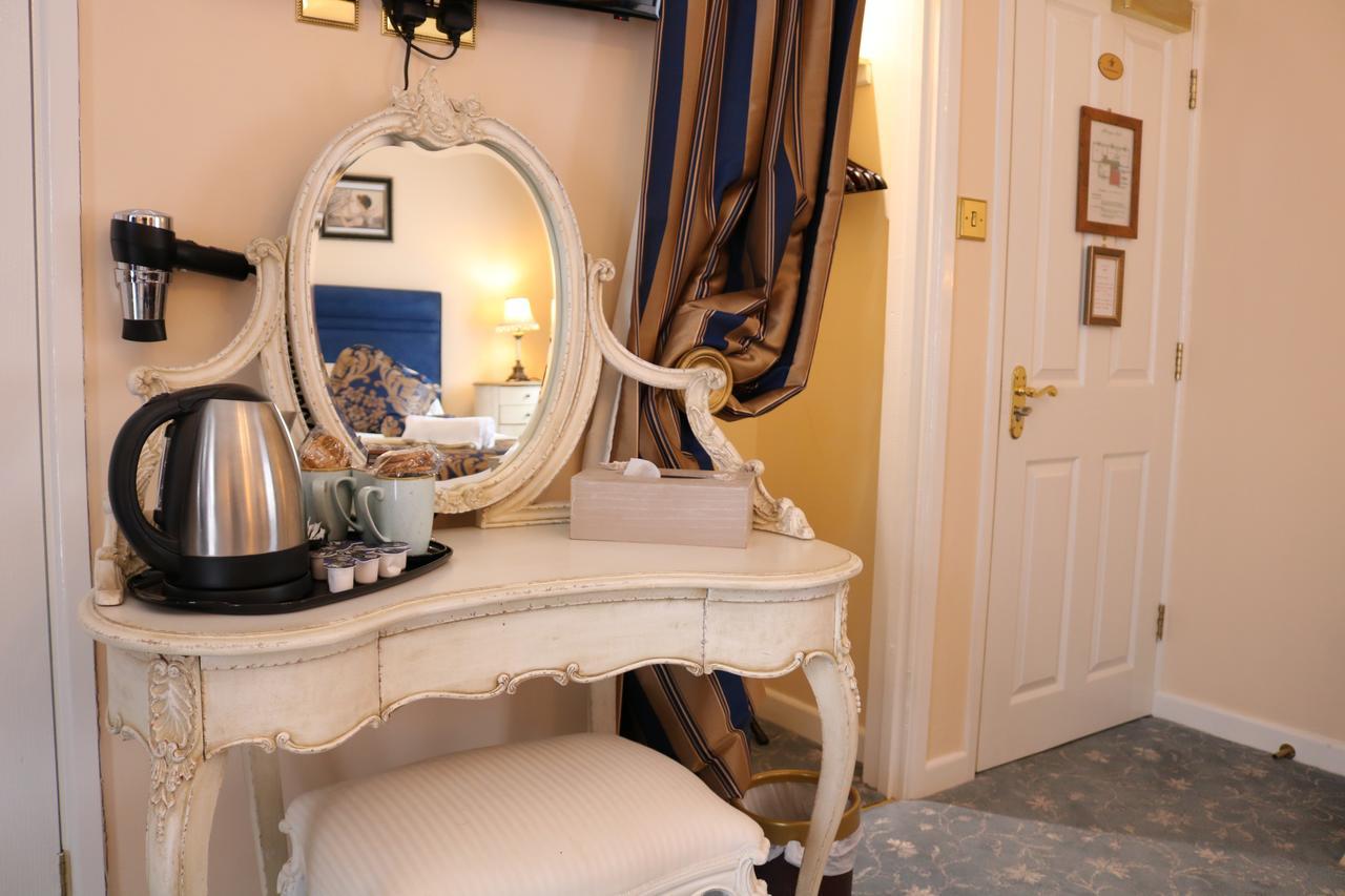 Abbington Hotel Stevenage Bagian luar foto